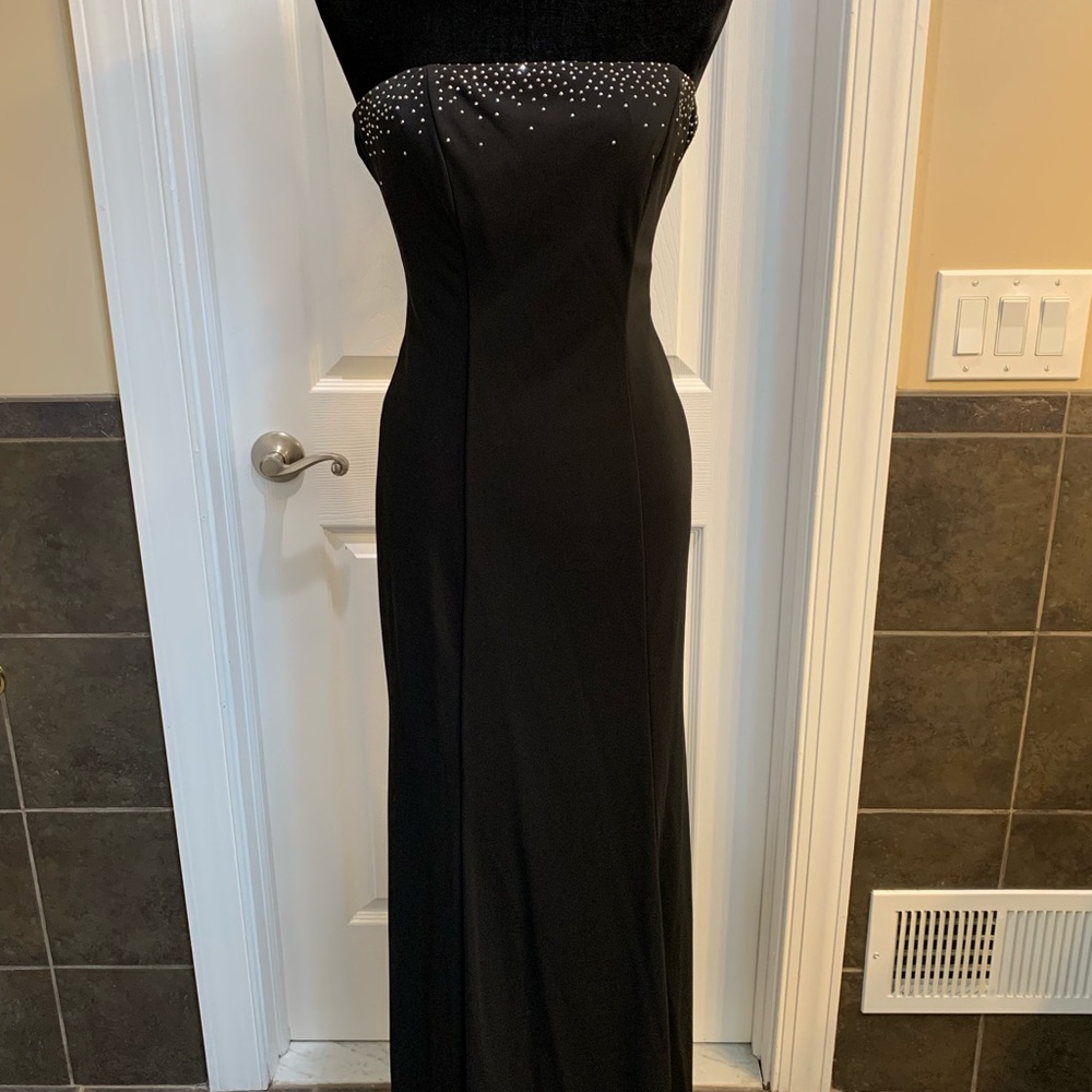 Evening gown - Picture 2 of 5